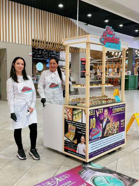 Auchan Budaörs miniszendvics kóstoltatás